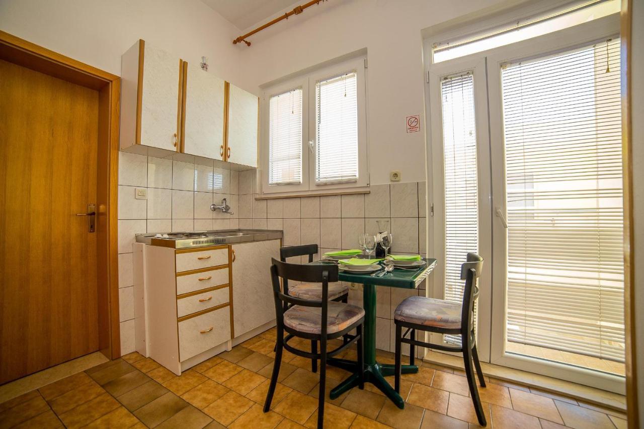Apartments Emil Локва Рогозница Екстериор снимка
