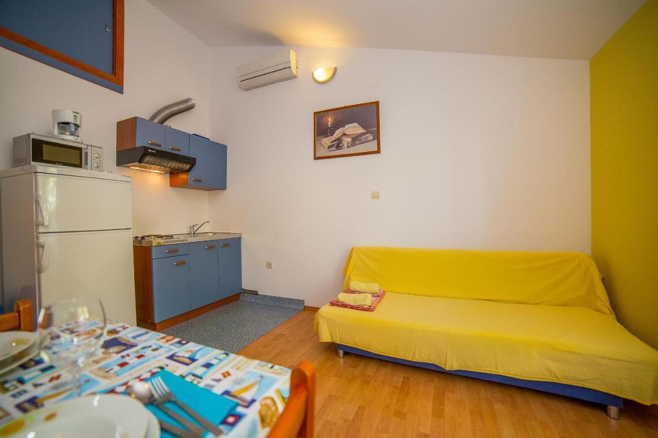 Apartments Emil Локва Рогозница Екстериор снимка